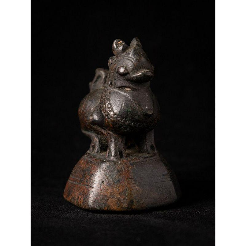 Antique bronze Opiumweight from Burma In Good Condition For Sale In DEVENTER, NL