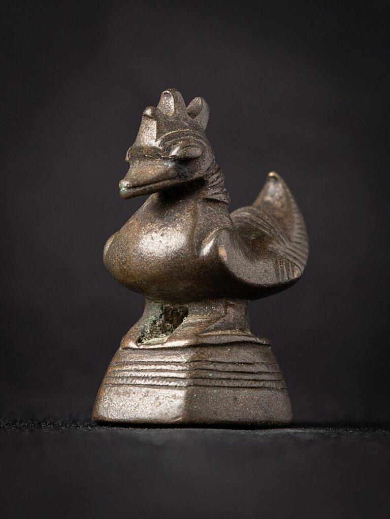 Antique bronze Opiumweight from Burma For Sale 2