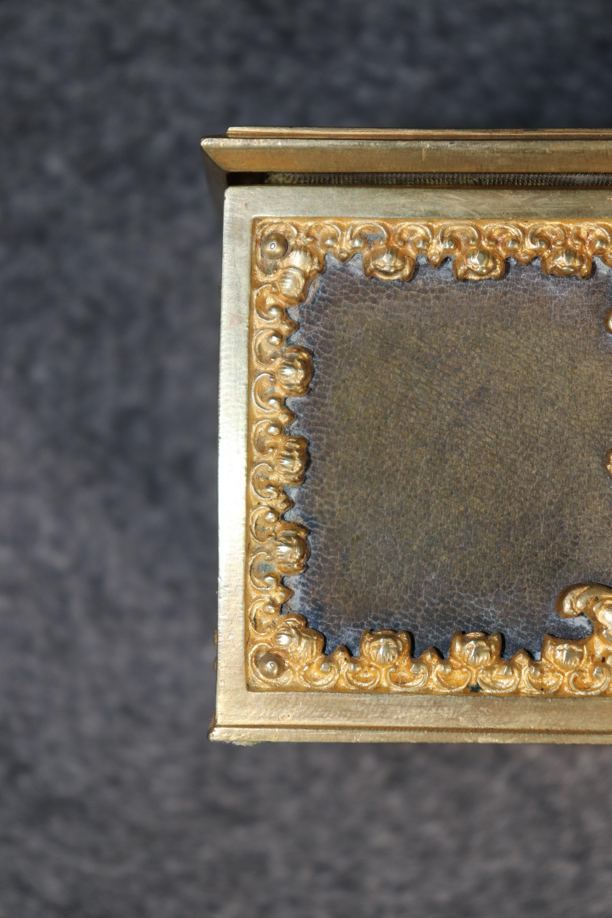 Antique Bronze Ormolu and Leather Jewelry Casket For Sale 3