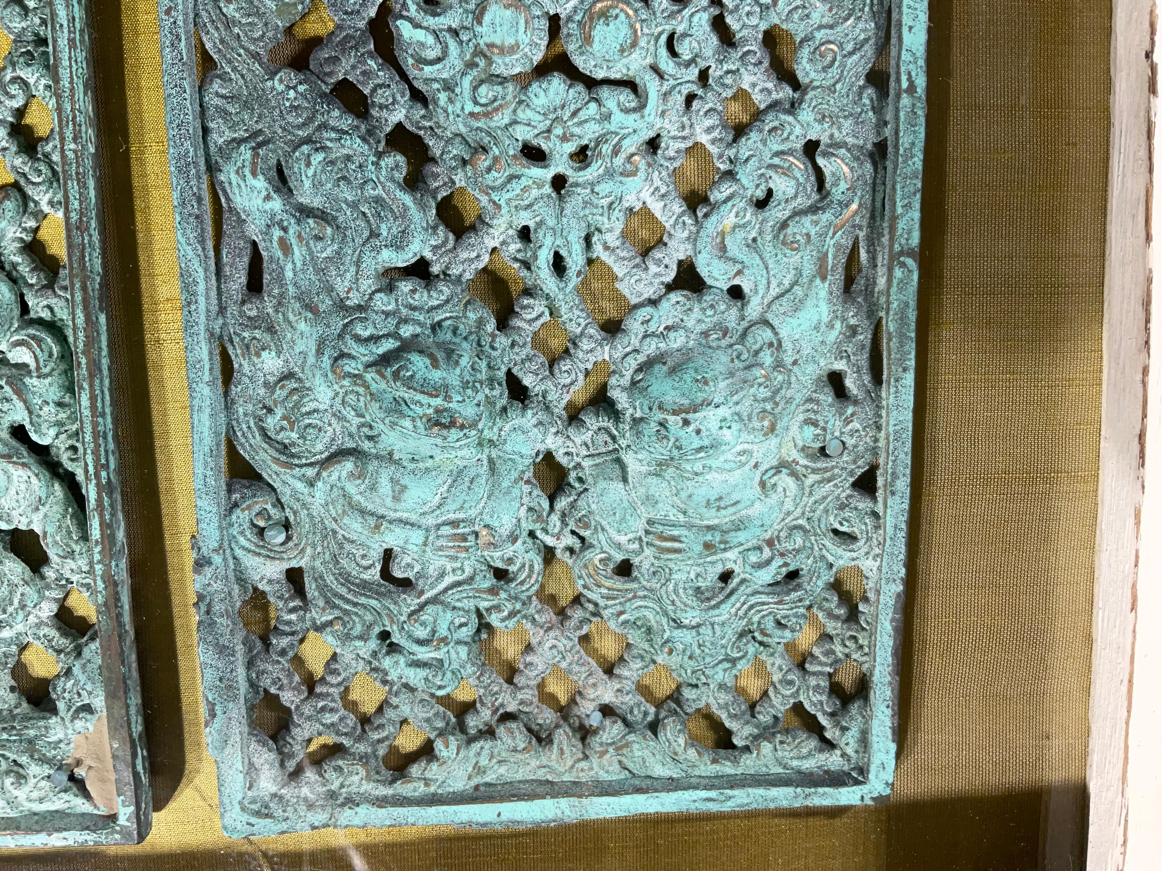 Boîte à ombres à panneaux en bronze antique - Art Déco Asiatique, Patina exquise en vente 4