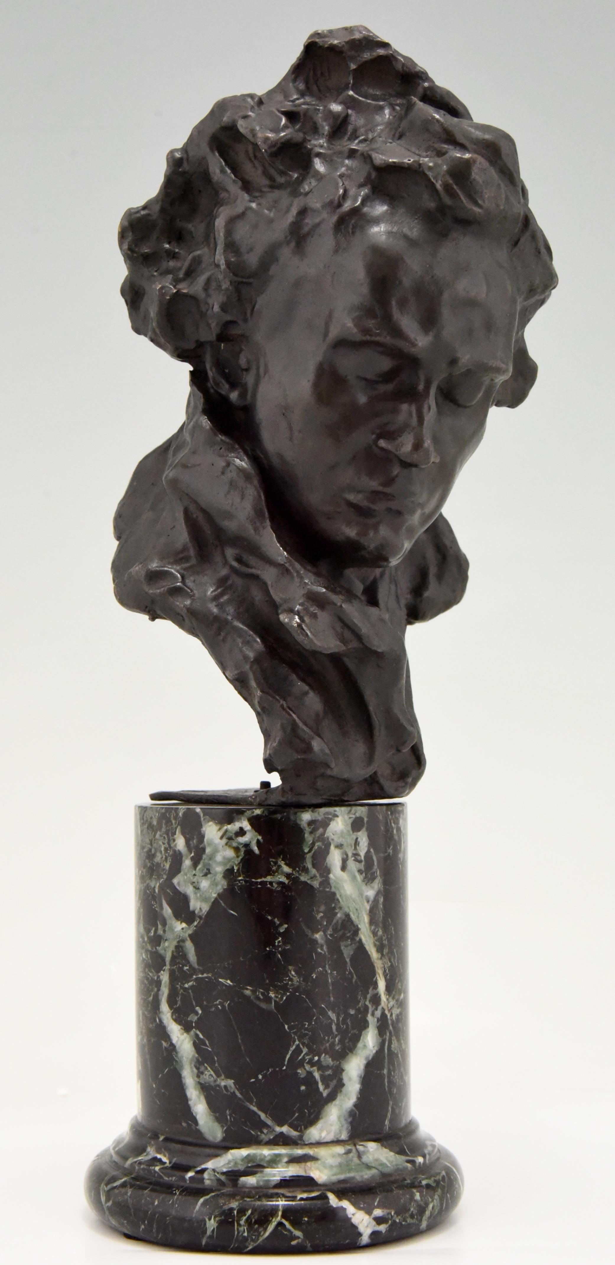 Antique bronze sculpture bust of Beethoven by Alfredo Pina, an Italian artist who worked in France. The bronze has a lovely patina and stands on a circular marble base. The work is signed and cast in the lost wax technique, with A.G. Paris foundry