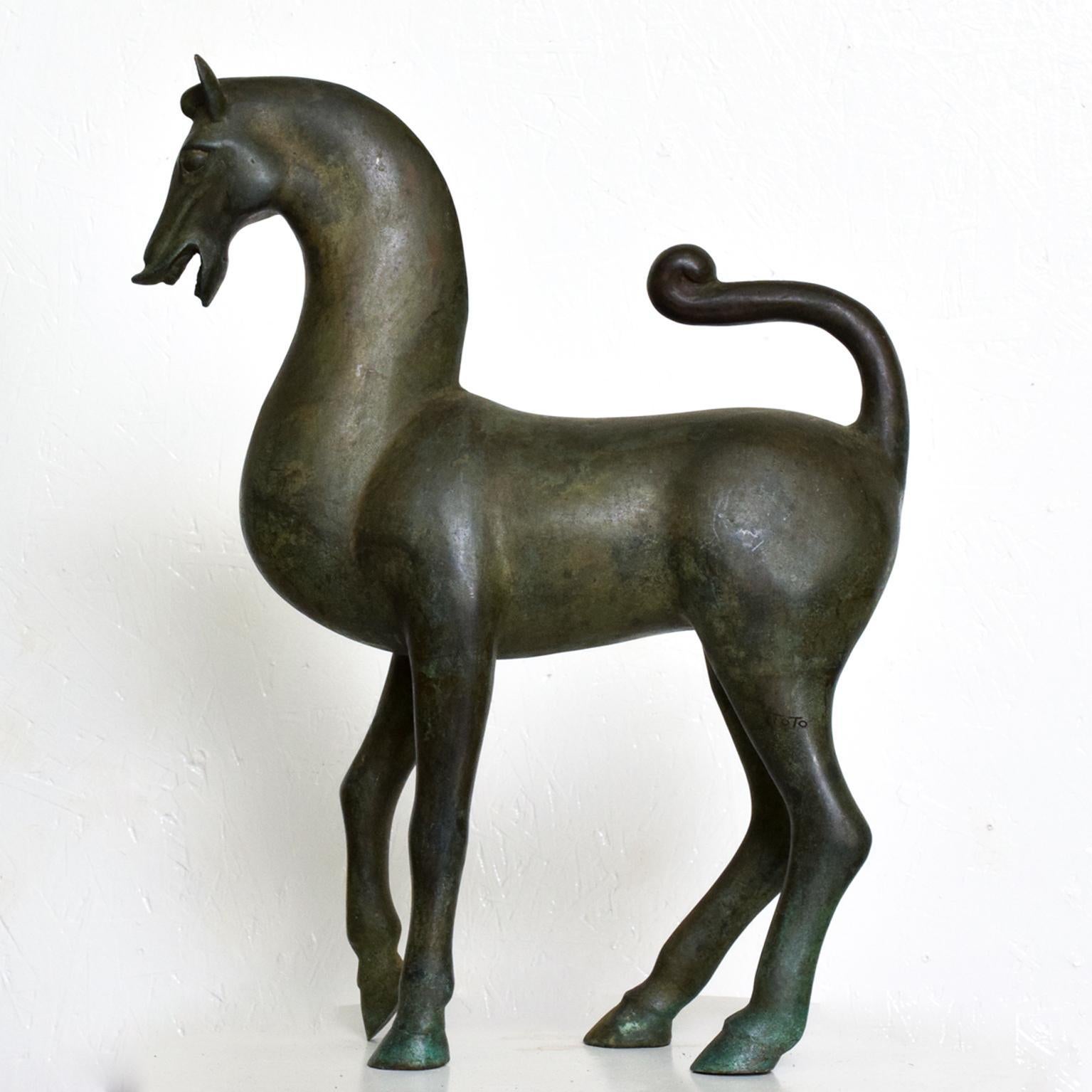 For your consideration, antique bronze sculpture horse fine antique by Toto. Cast wax bronze signed: 
