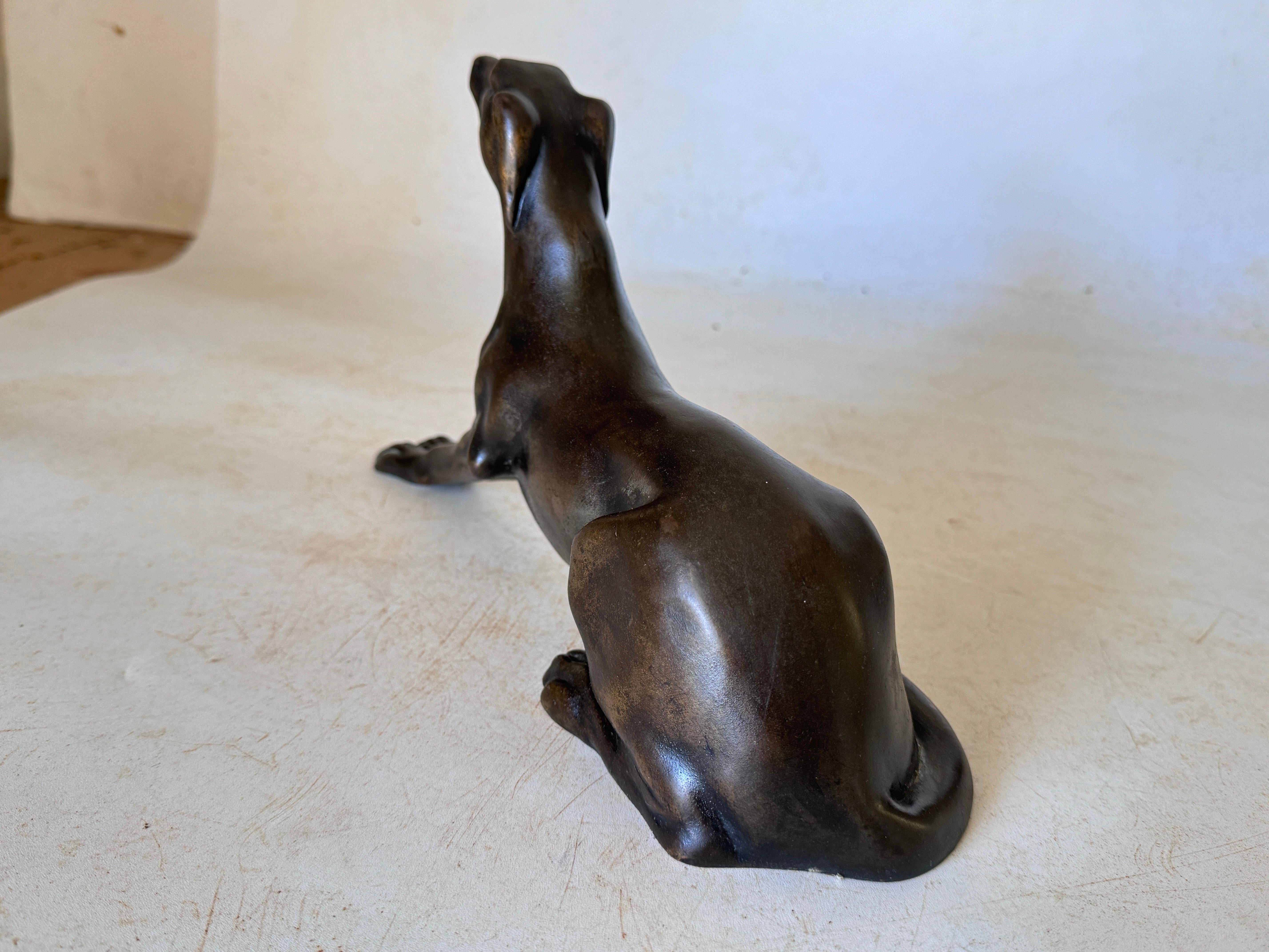 Antique Bronze Sculpture of a Dog in brown Patina, Austria, ca. 1920 In Good Condition For Sale In Auribeau sur Siagne, FR