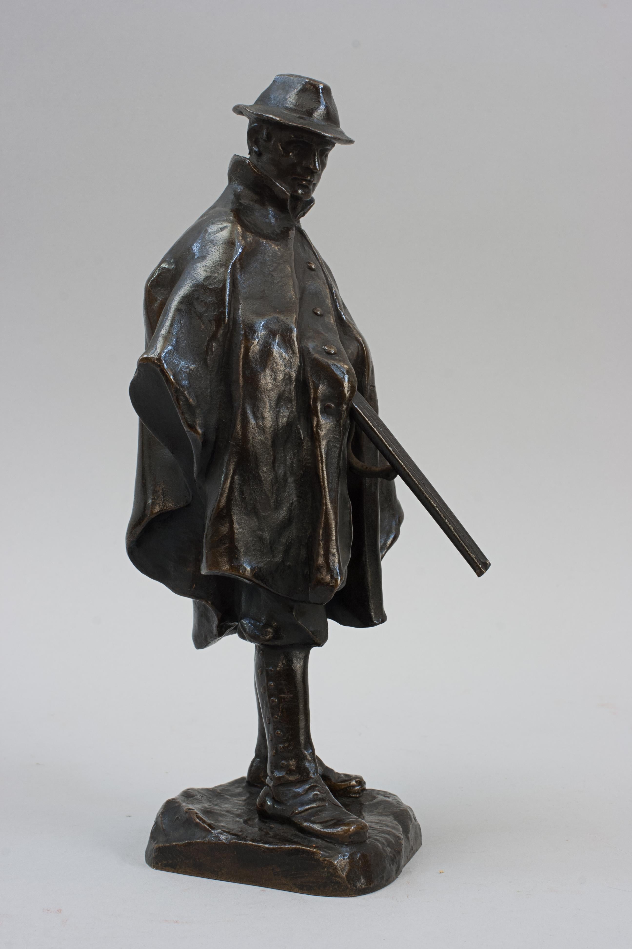 Escultura antigua de bronce de un cazador en Bueno estado para la venta en Oxfordshire, GB