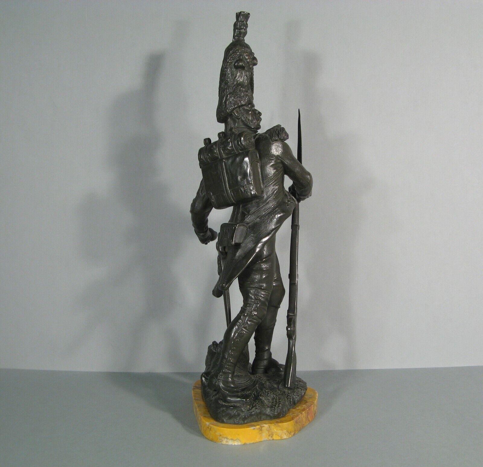 French Antique Bronze Sculpture of a Napoleonic Grenadier by Luca Madrassi - 1Y214