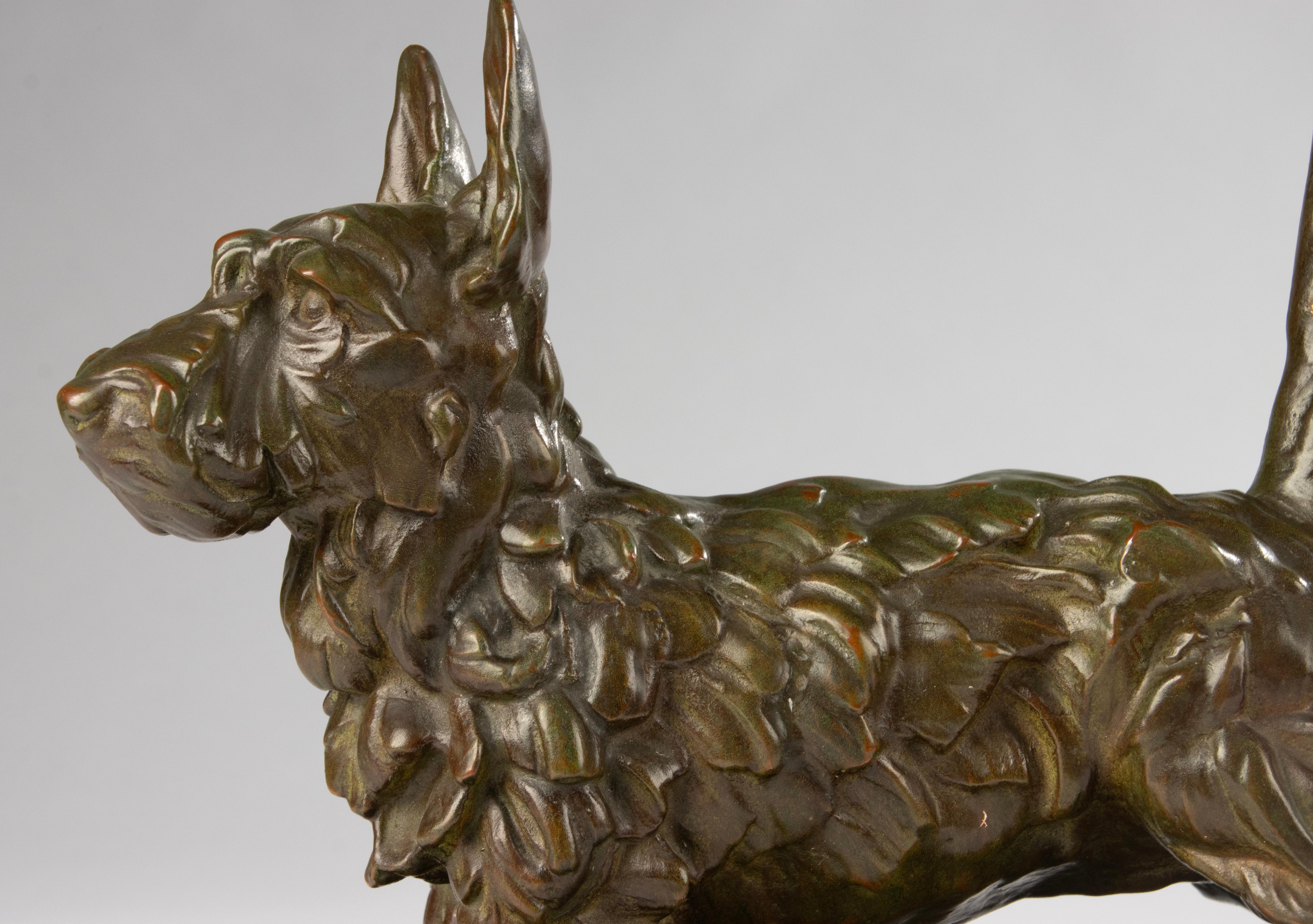 Antike Bronzeskulptur eines schottischen Hundes aus Schottland – frühes 20. Jahrhundert im Angebot 7