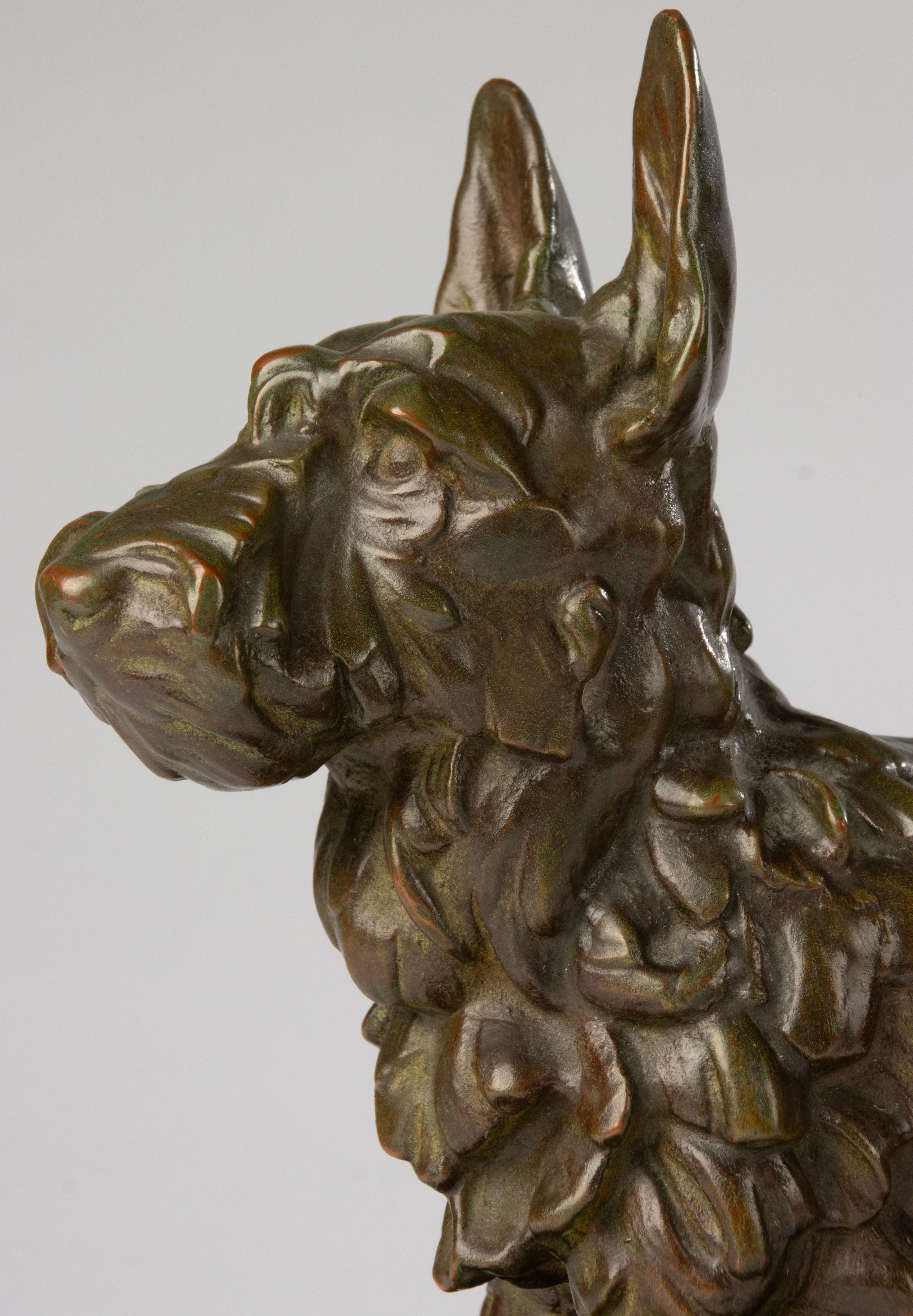 Antike Bronzeskulptur eines schottischen Hundes aus Schottland – frühes 20. Jahrhundert im Angebot 9