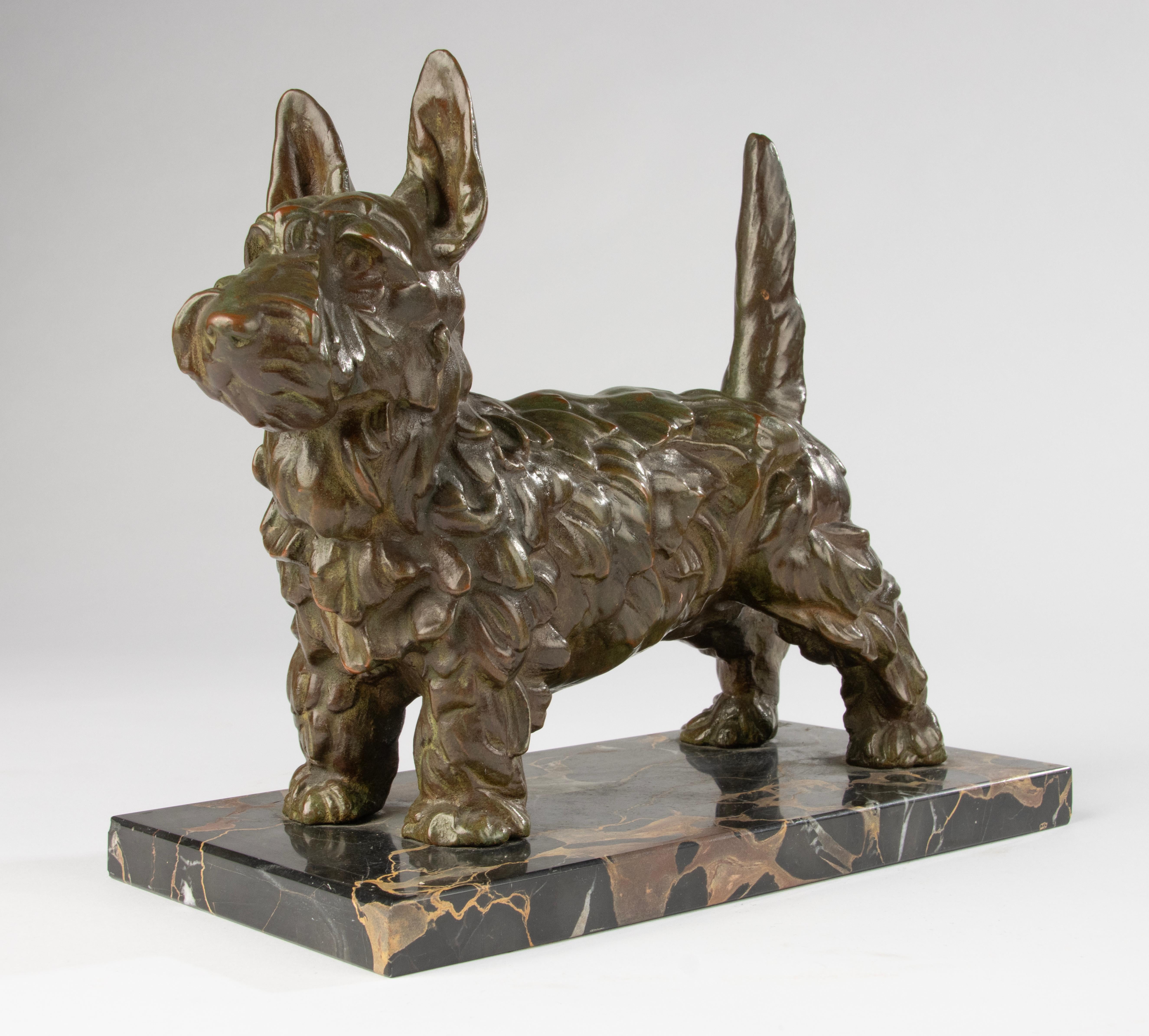 Antike Bronzeskulptur eines schottischen Hundes aus Schottland – frühes 20. Jahrhundert im Angebot 13