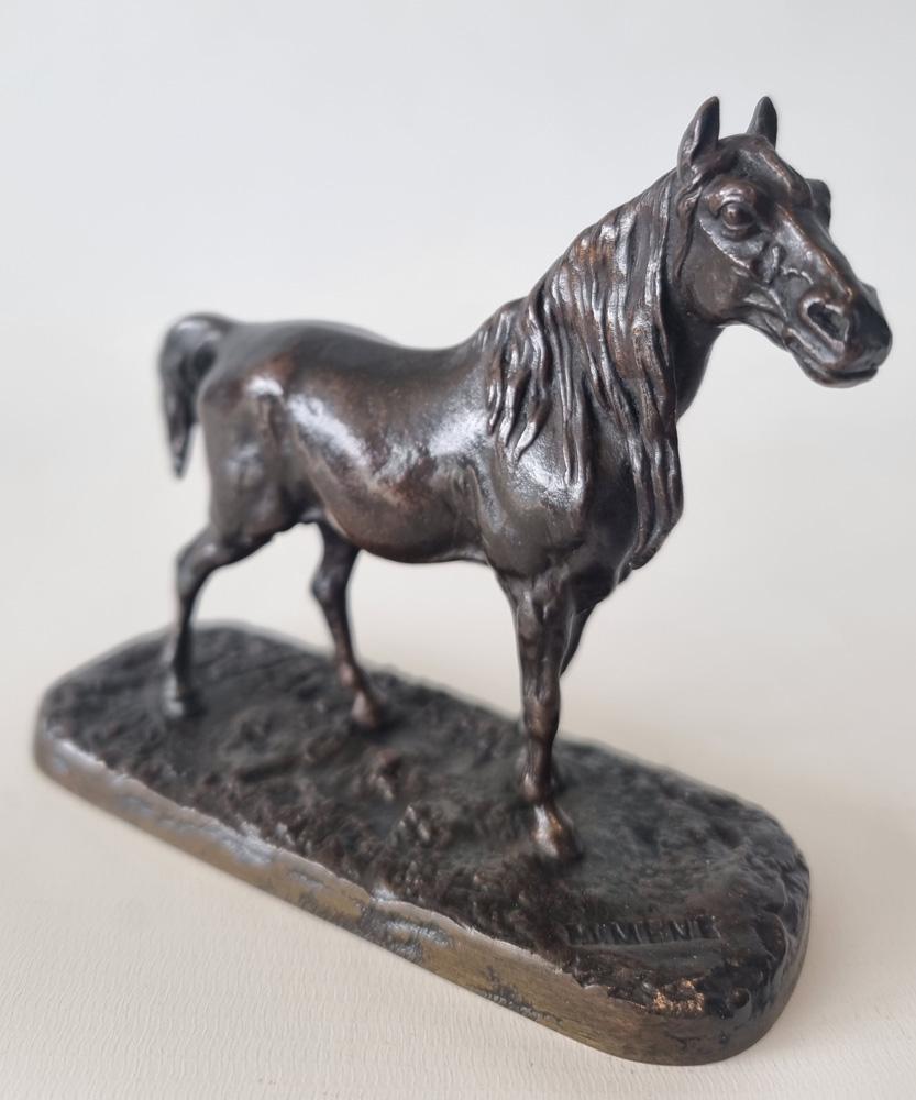 Antike Bronzeskulptur eines Hengstes 'Cheval Arabe' Nr. 1 signiert P J Mene (Patiniert) im Angebot