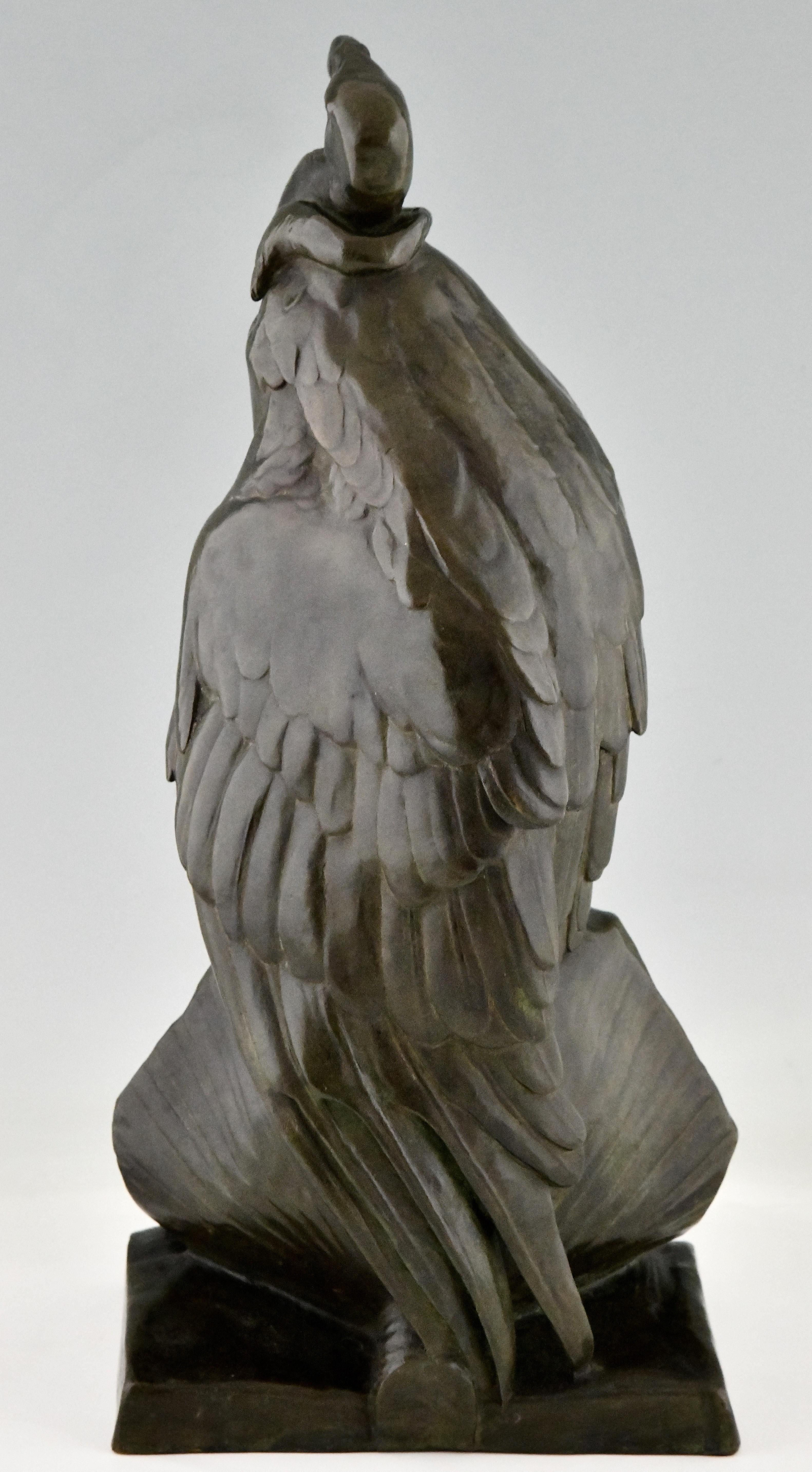 Antique bronze sculpture of a vulture on a sphinx by Cain, France 1851. In Good Condition In Antwerp, BE