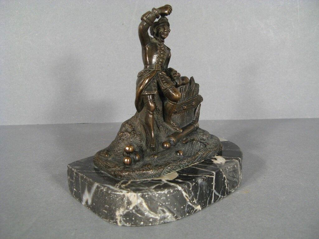 Escultura antigua de bronce de un cañonero del Antiguo Régimen -1Y80 3