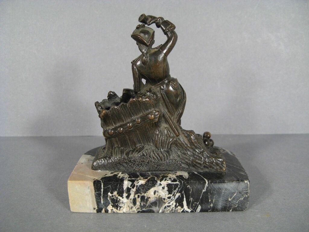 Escultura antigua de bronce de un cañonero del Antiguo Régimen -1Y80 1