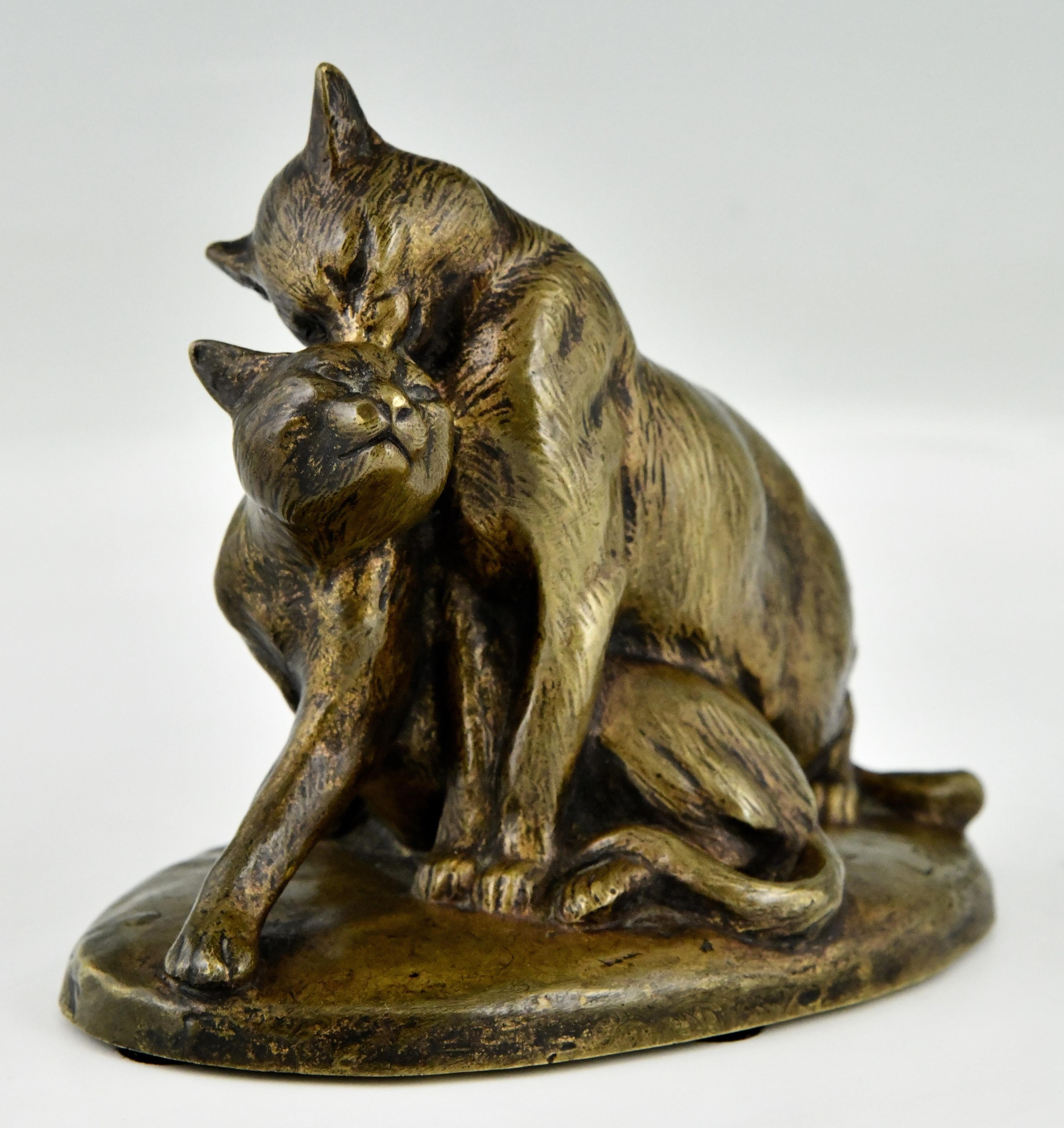 Art Nouveau Antique Bronze Sculpture of Two Cats by Louis Riché, France, 1900