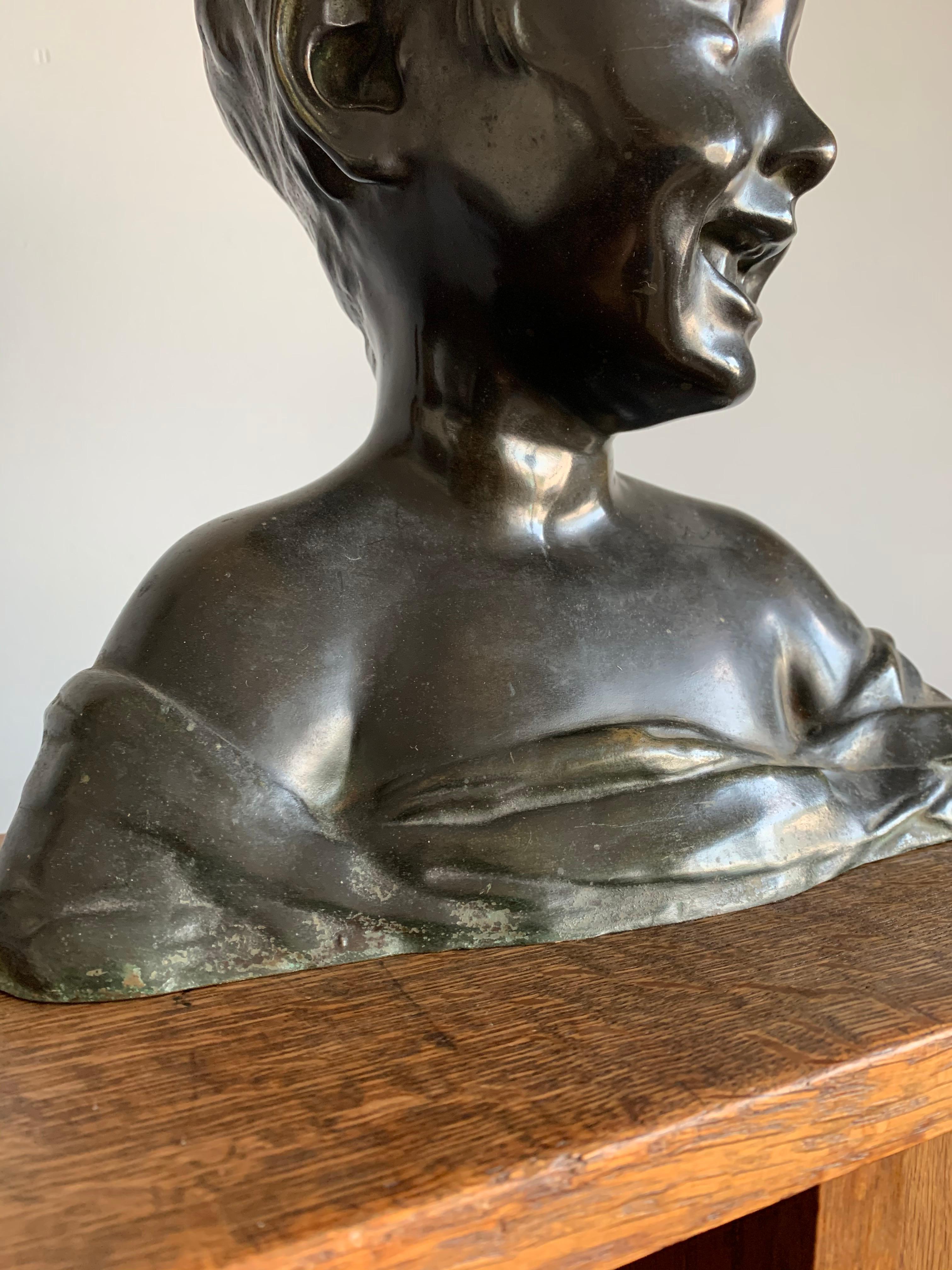 Antique Bronze Sculpture or Bust of a Laughing Boy aft. Desiderio Da Settignano For Sale 2