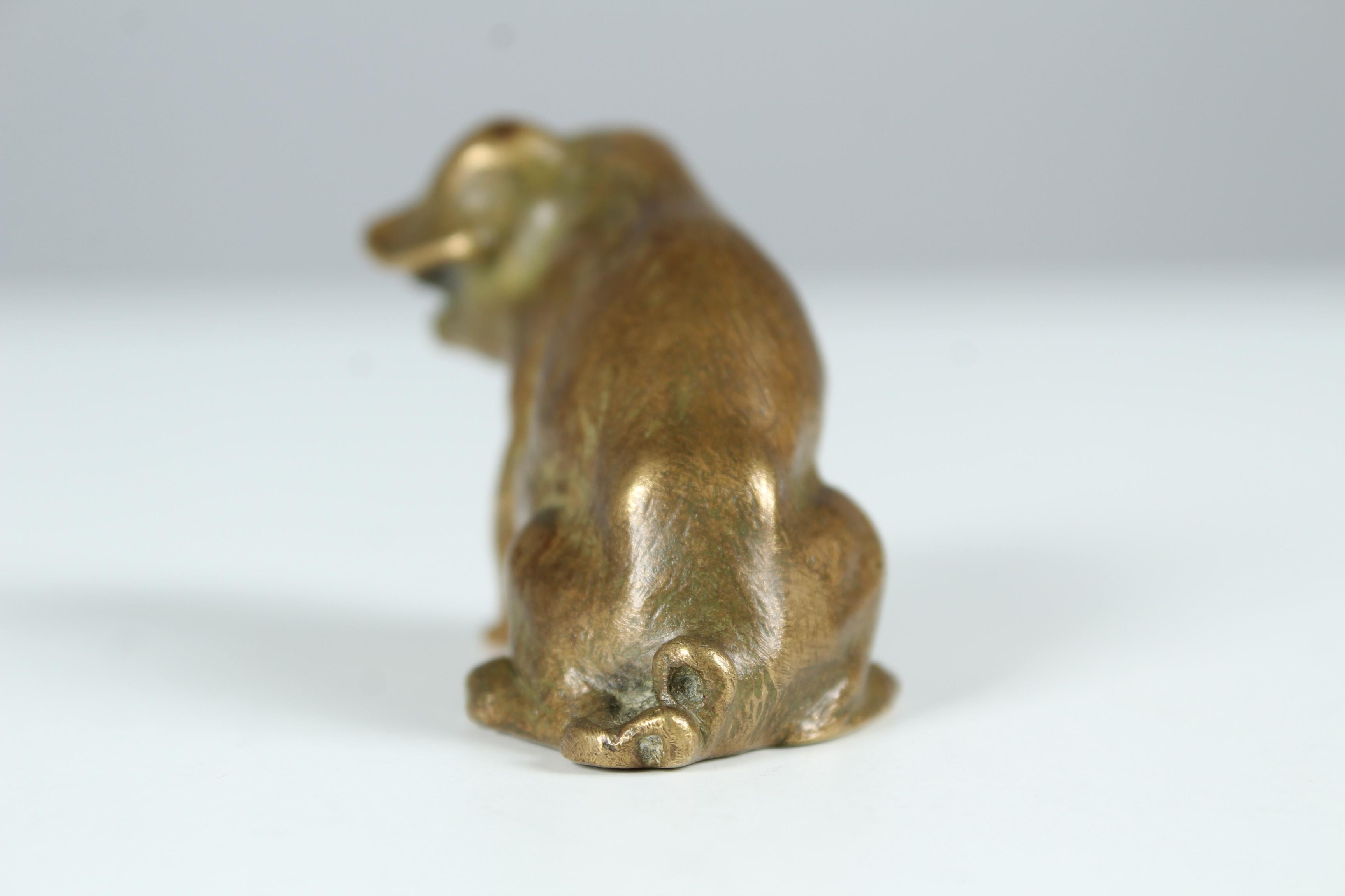 Antique Bronze Sculpture Sitting Pig, Signed L.Carvin, Around 1910, Susse Frères For Sale 7