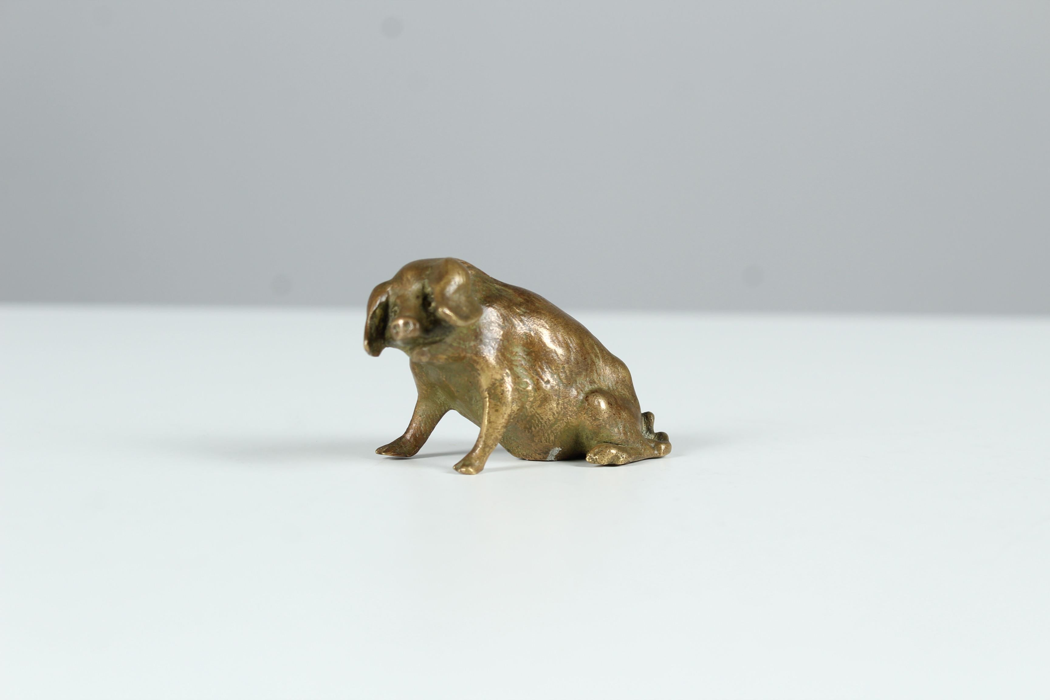 Art Nouveau Antique Bronze Sculpture Sitting Pig, Signed L.Carvin, Around 1910, Susse Frères For Sale