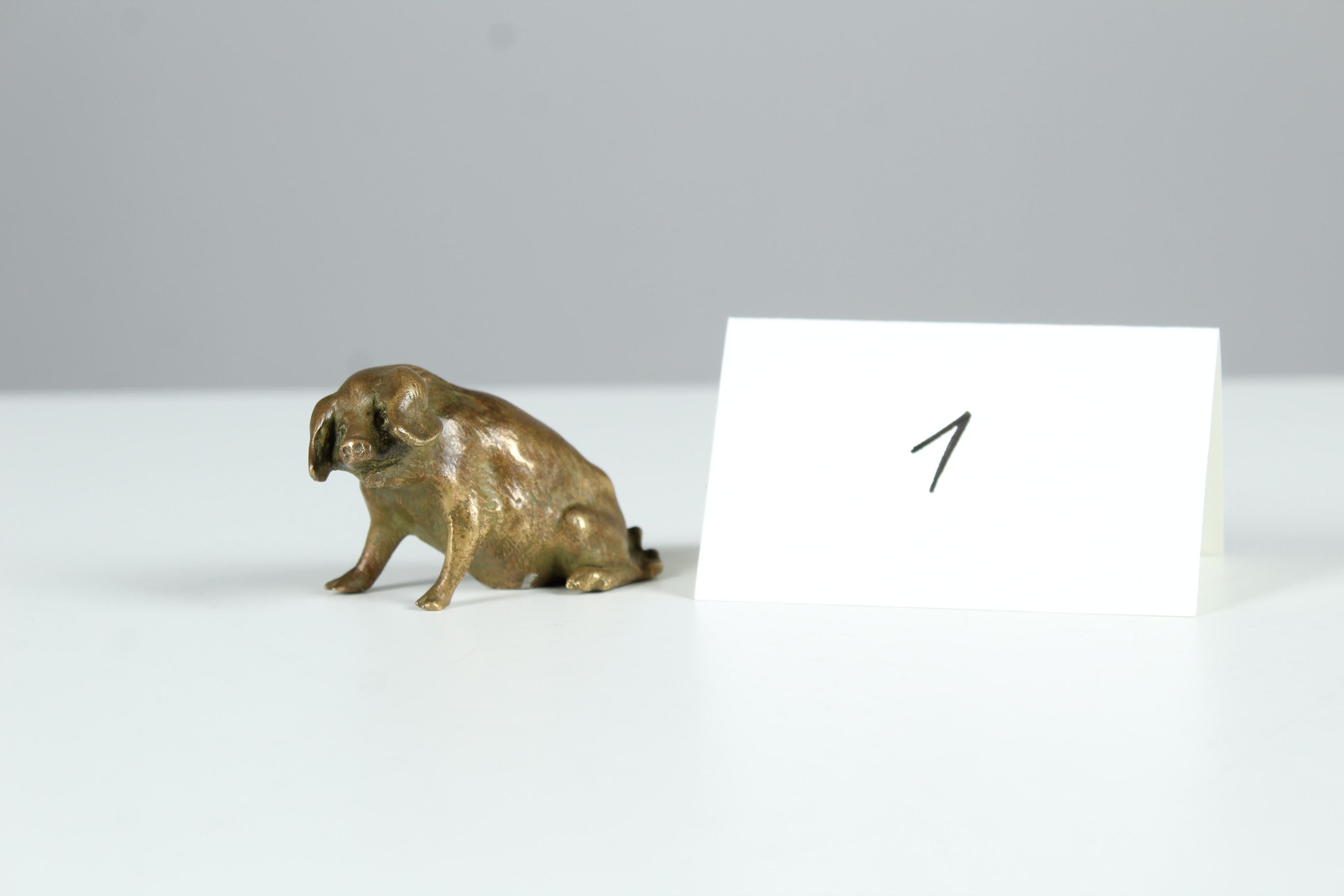 French Antique Bronze Sculpture Sitting Pig, Signed L.Carvin, Around 1910, Susse Frères For Sale