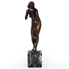 Antique Bronze Sculpture "Trinkender Frauenakt" by Victor Heinrich Seifert