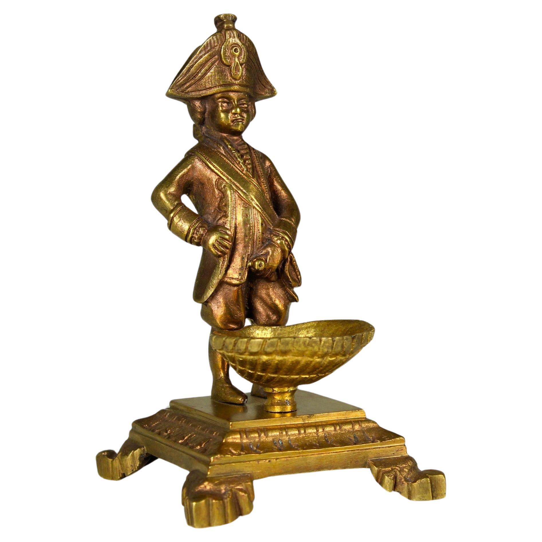 Antique Bronze Sculpture, Young Napoleon, "Manneken Pis", Vide-Poche, Circa 1900 For Sale