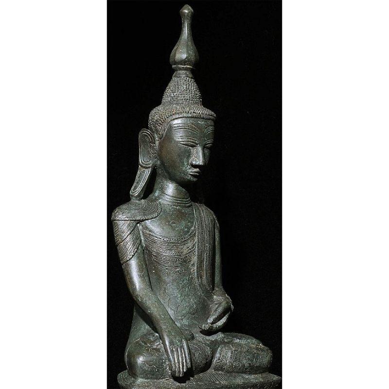 Bronze Bouddha Shan en bronze ancien de Birmanie en vente