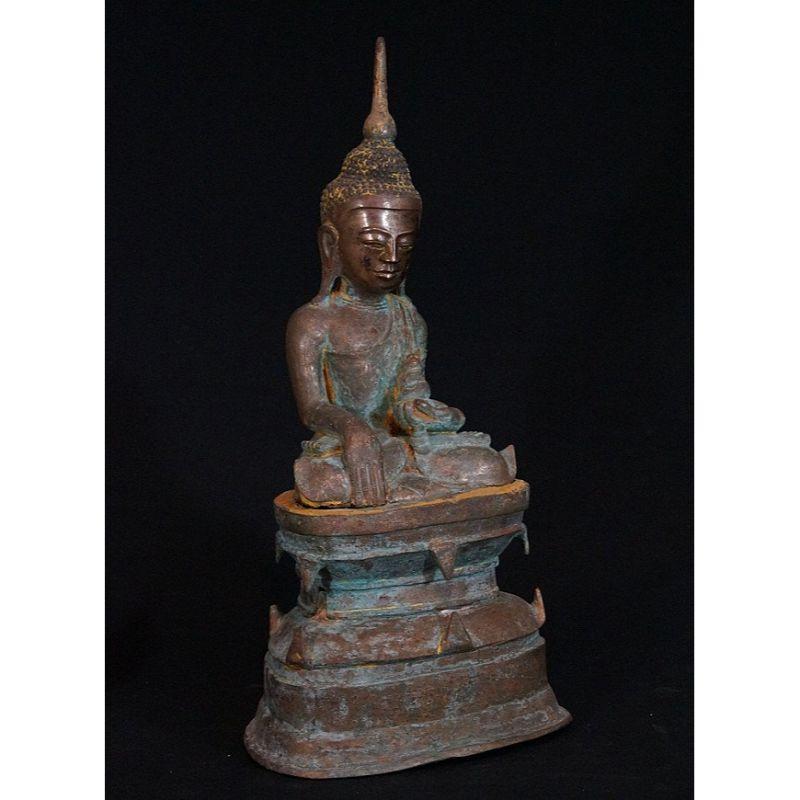 Bronze Antique bronze Shan Buddha from Burma Original Buddhas For Sale