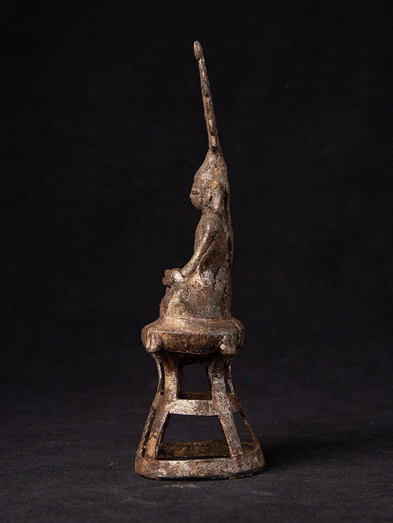 Ancienne statue de Bouddha Shan en bronze de Birmanie Bon état - En vente à DEVENTER, NL