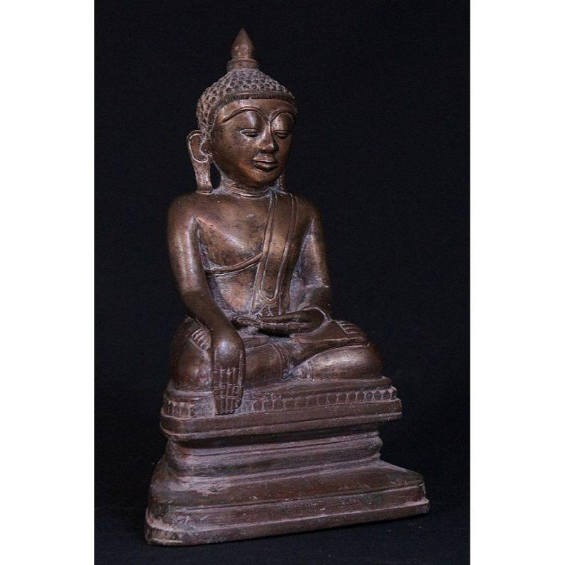 Ancienne statue de Bouddha Shan en bronze de Birmanie en vente 1