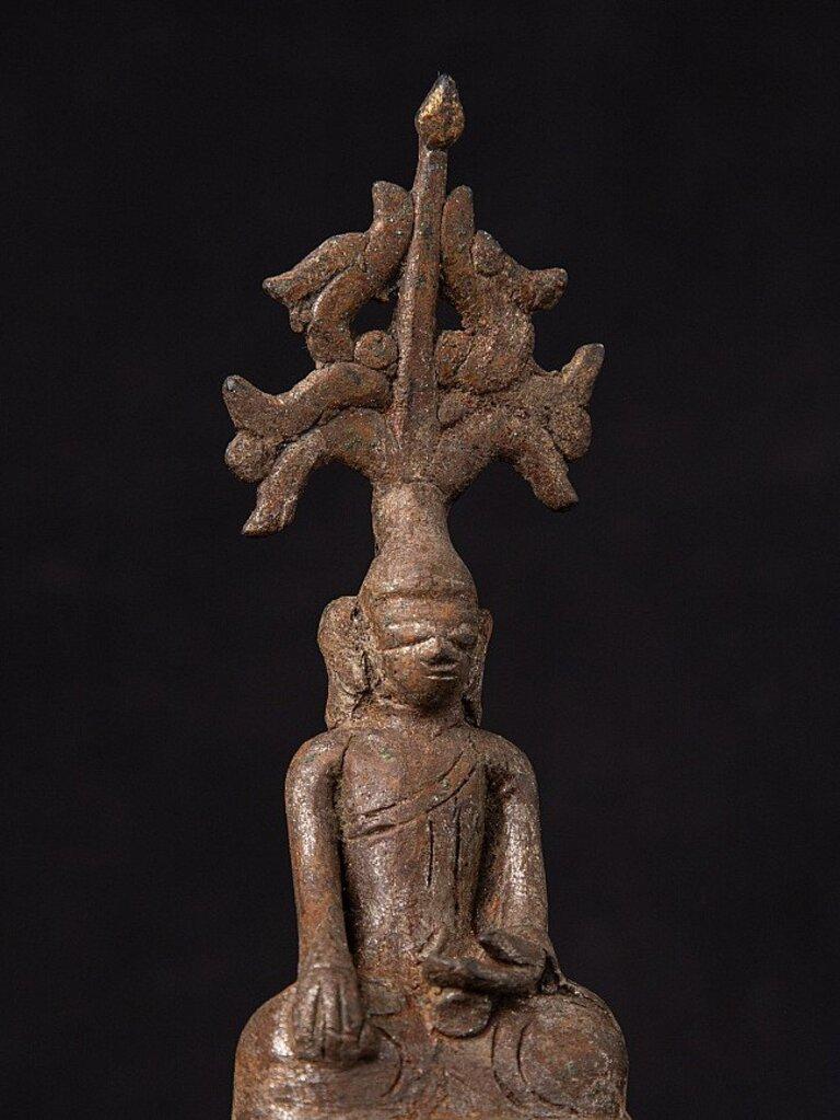 Ancienne statue de Bouddha Shan en bronze de Birmanie en vente 2