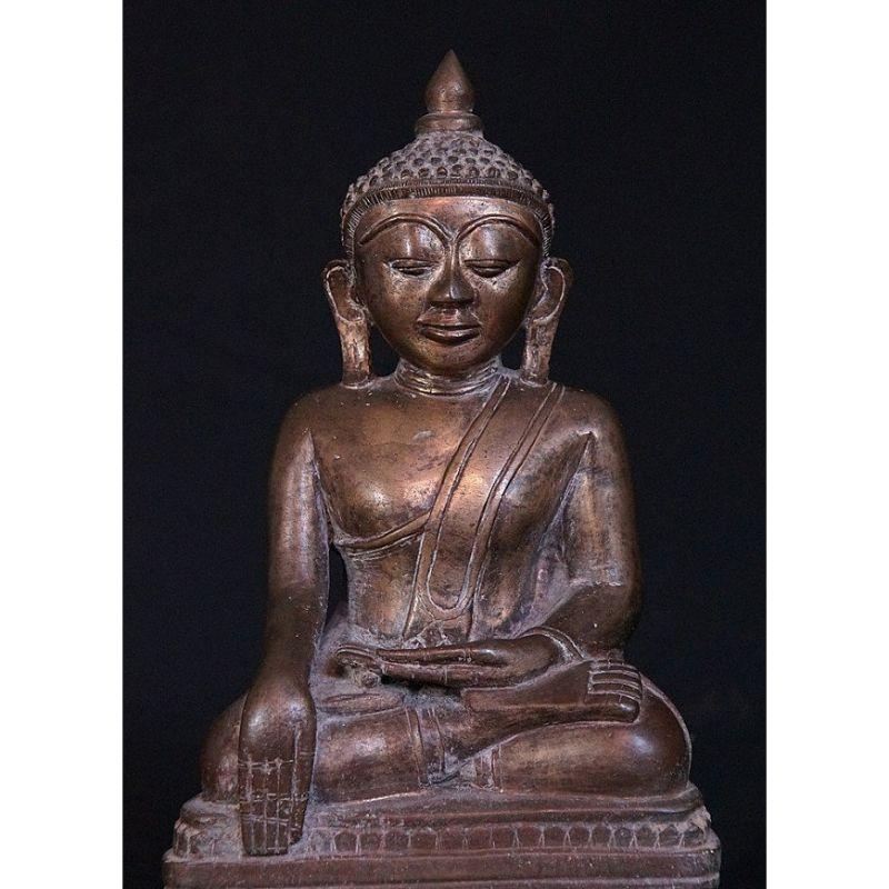 Ancienne statue de Bouddha Shan en bronze de Birmanie en vente 3