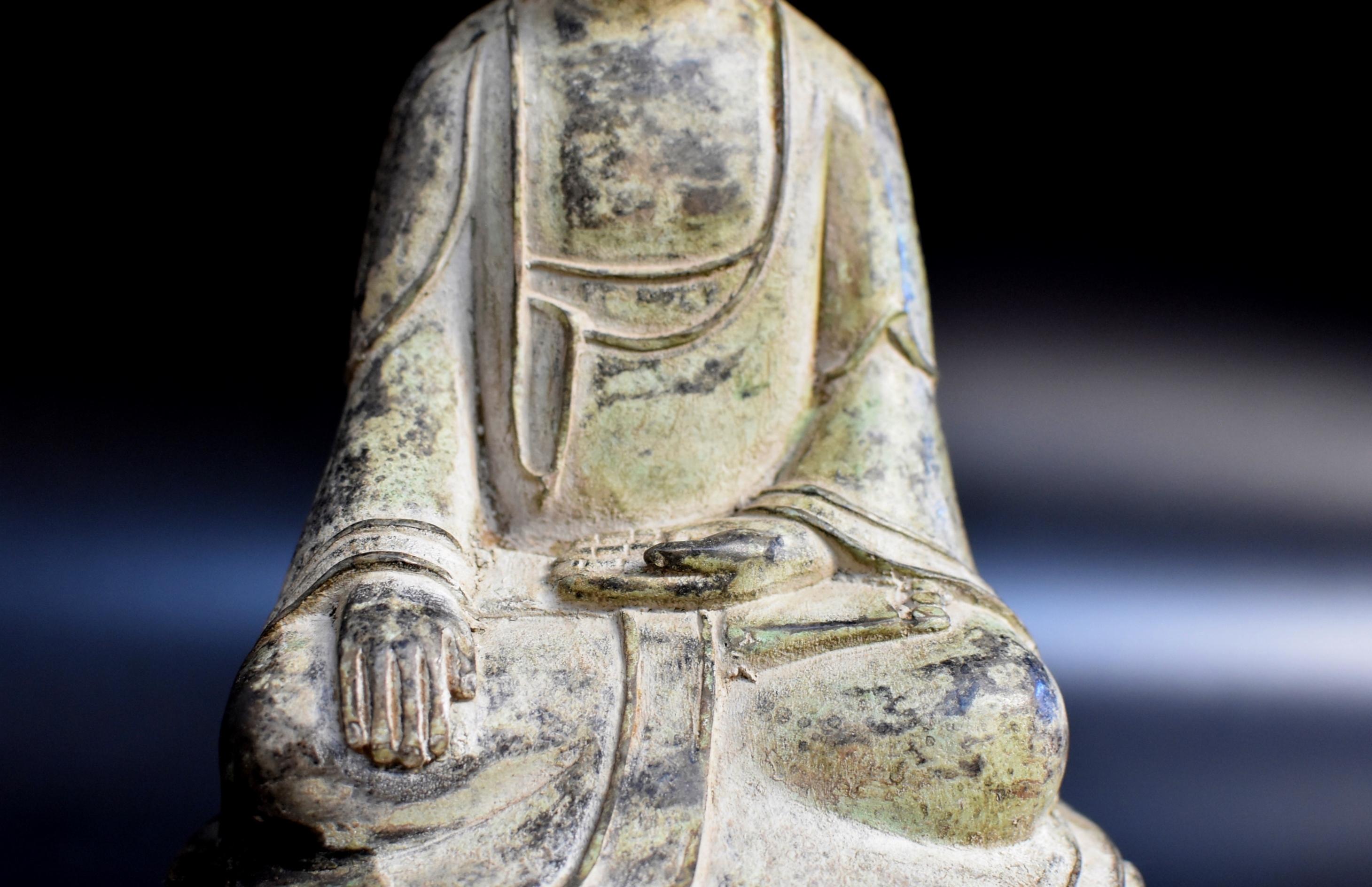 young buddha statue