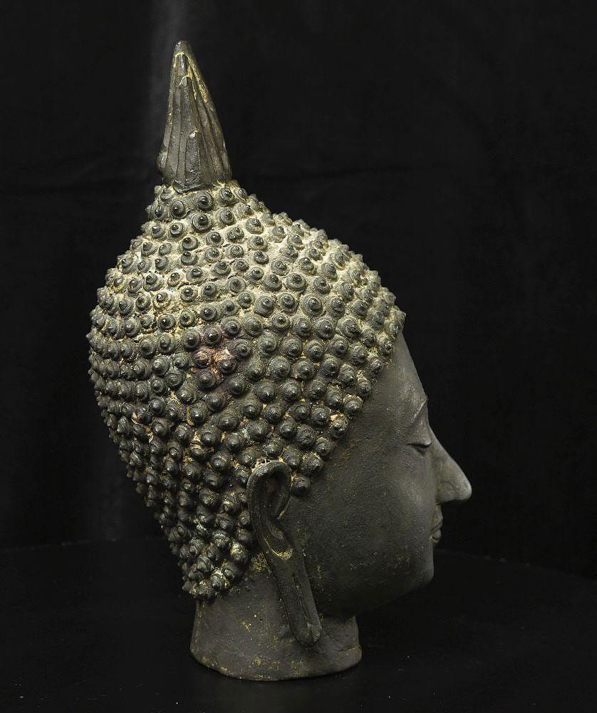 Thaïlandais Tête de bouddha en bronze ancien Sukhothai à pied en vente