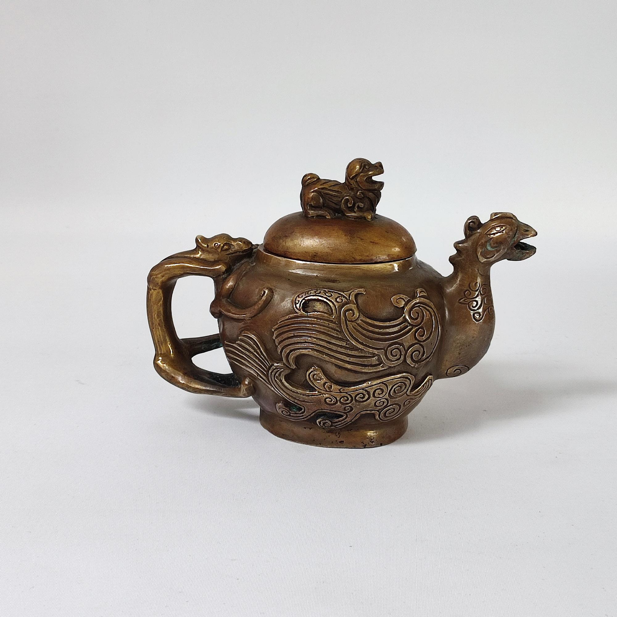Antigua Tetera de Bronce con Tapa de Fénix Arte Asiático Coleccionable, China Años 1900 Chino en venta