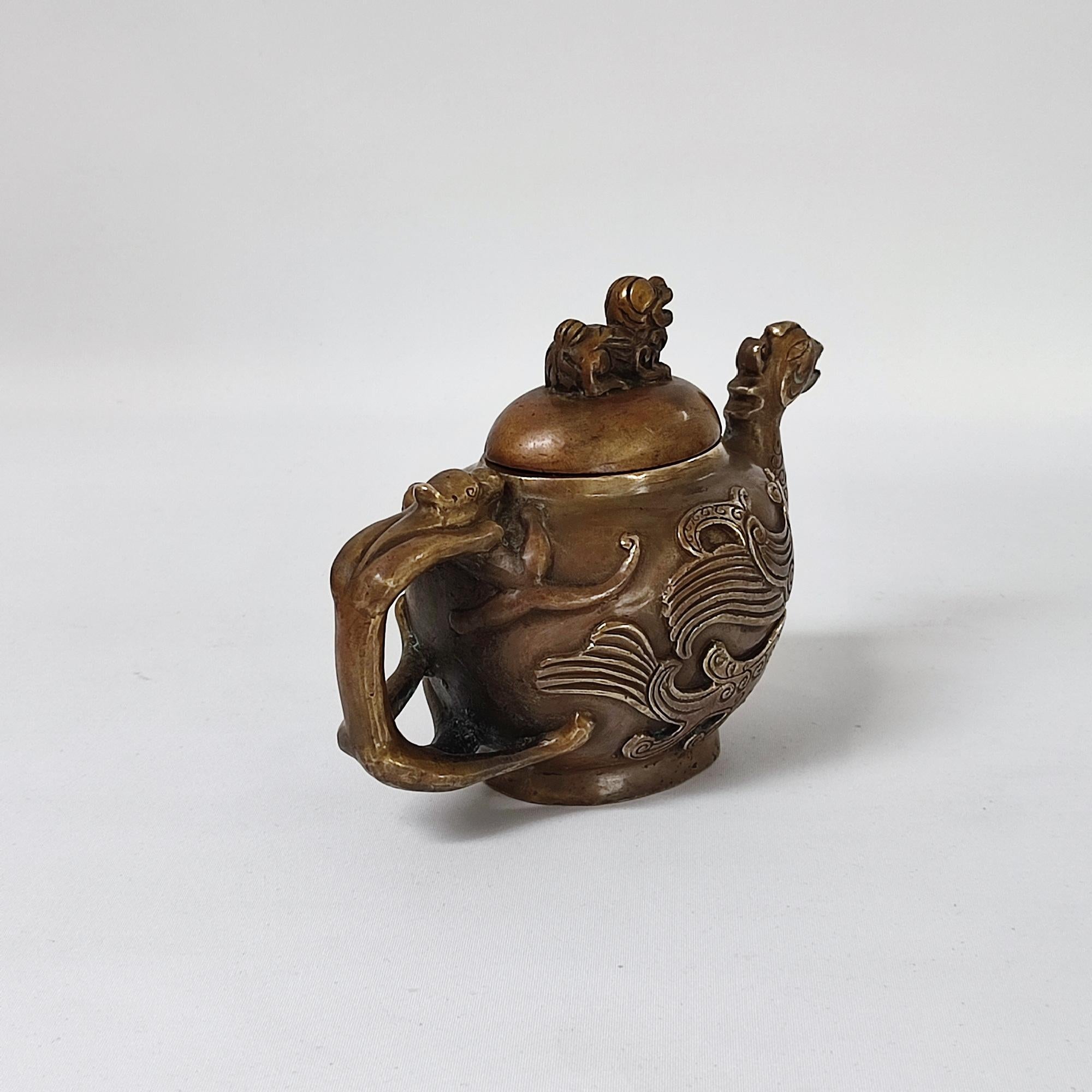 Antigua Tetera de Bronce con Tapa de Fénix Arte Asiático Coleccionable, China Años 1900 Vaciado en venta