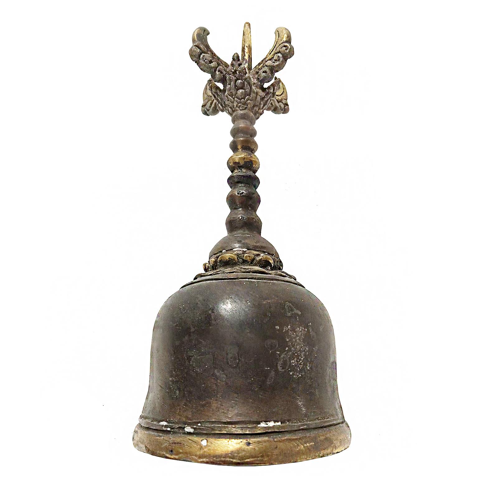 Antique Bronze Temple Bell from Thailand, Late 19th Century For Sale 9