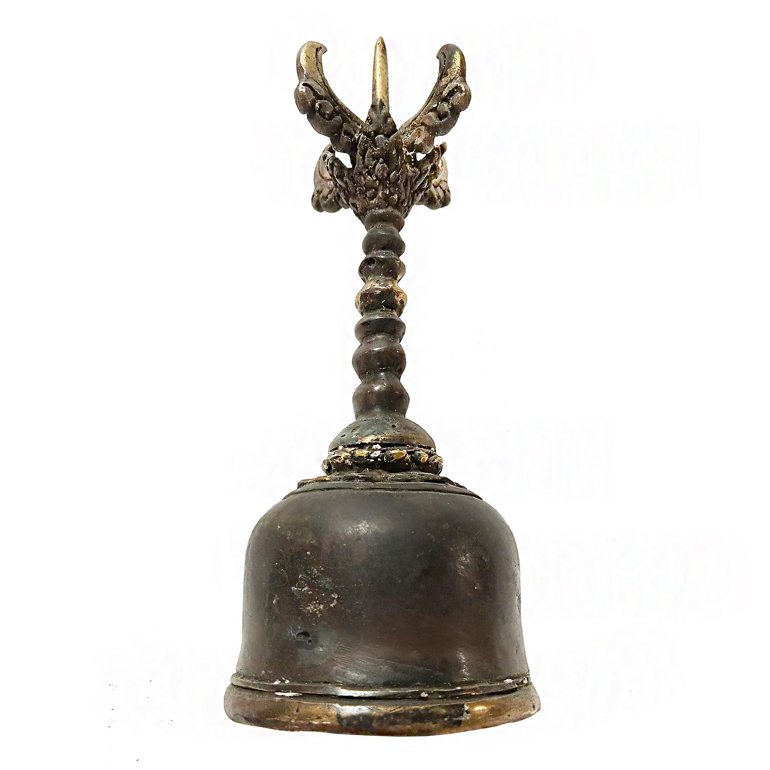 Antique Bronze Temple Bell from Thailand, Late 19th Century For Sale 10