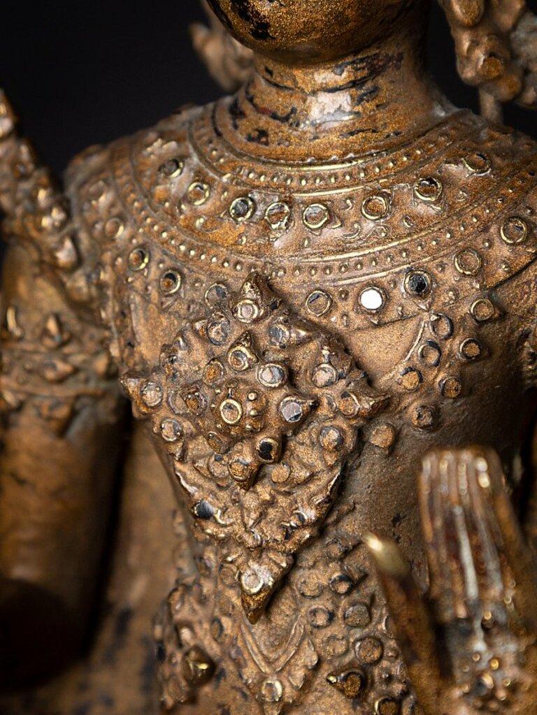 Statue de Bouddha thaïlandais en bronze ancien de Thaïlande en vente 10
