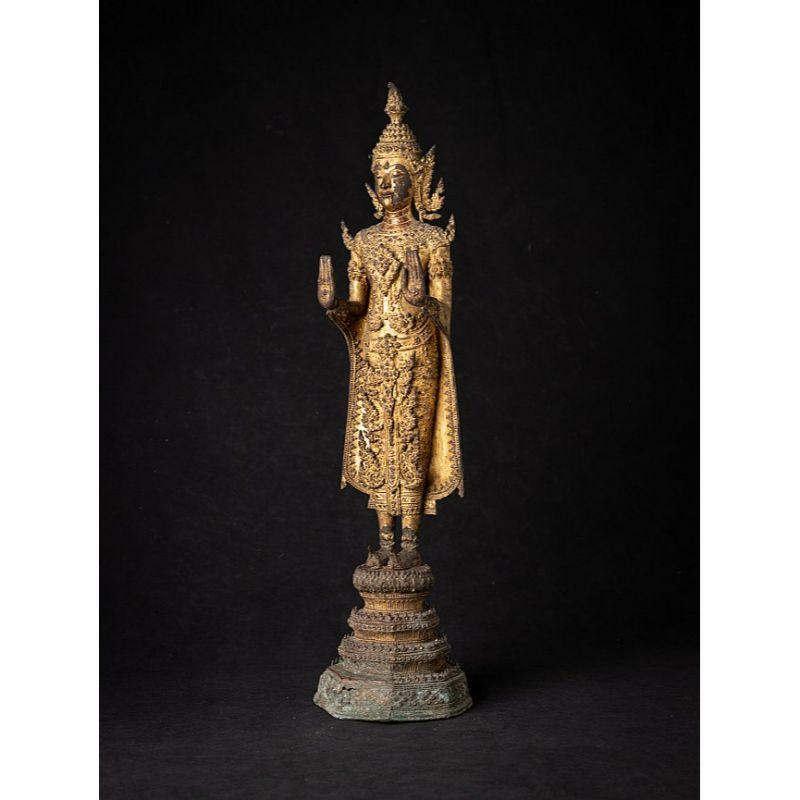 Material: bronze
51,5 cm high 
12,7 cm wide and 12,7 cm deep
Weight: 3.79 kgs
Abhaya mudra
Originating from Thailand
19th century - Rattanakosin peri.
 