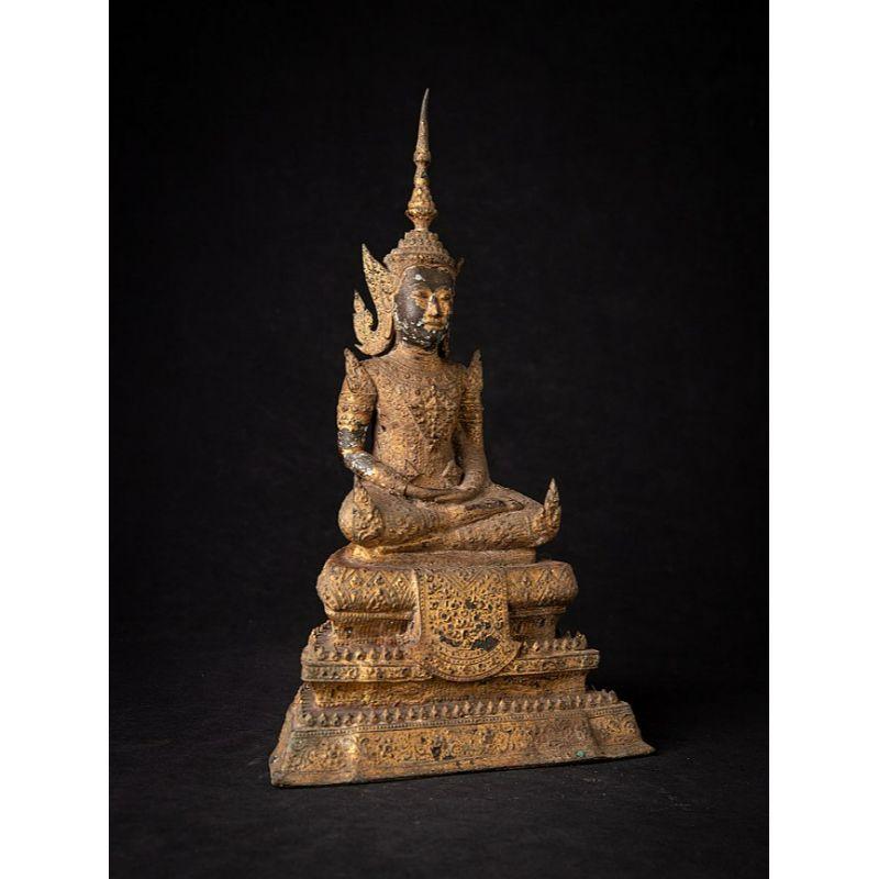 Antique bronze Thai Buddha statue from Thailand For Sale 1