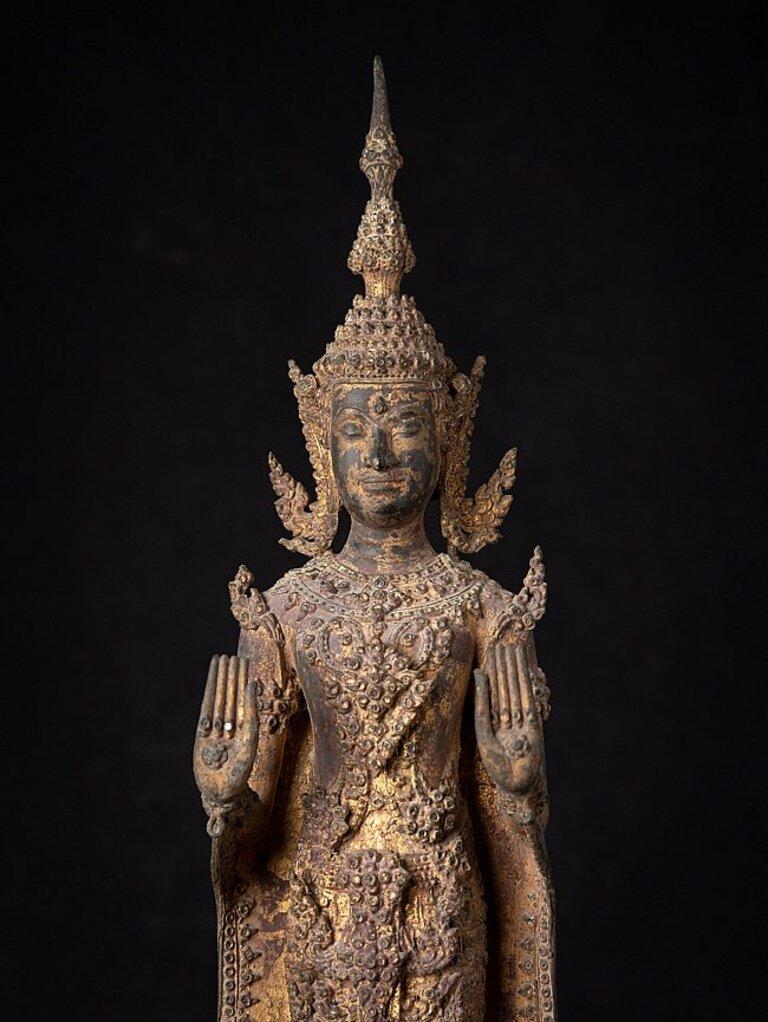 Antique Bronze Thai Buddha Statue from Thailand For Sale 5