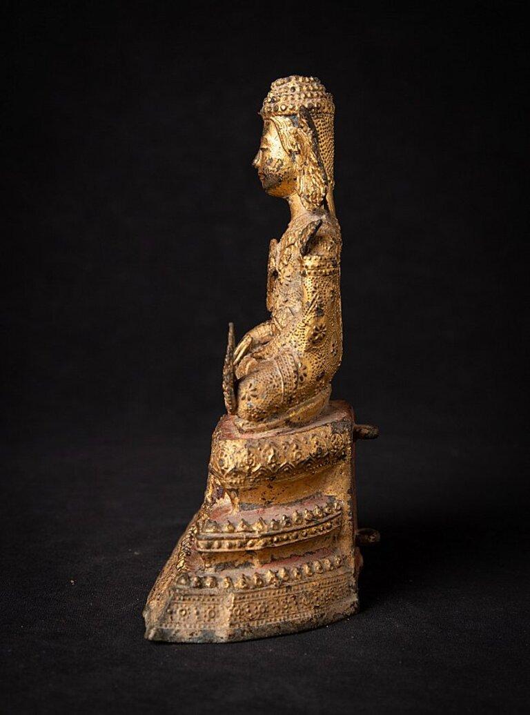Antique Bronze Thai Rattanakosin Buddha from Thailand In Good Condition For Sale In DEVENTER, NL