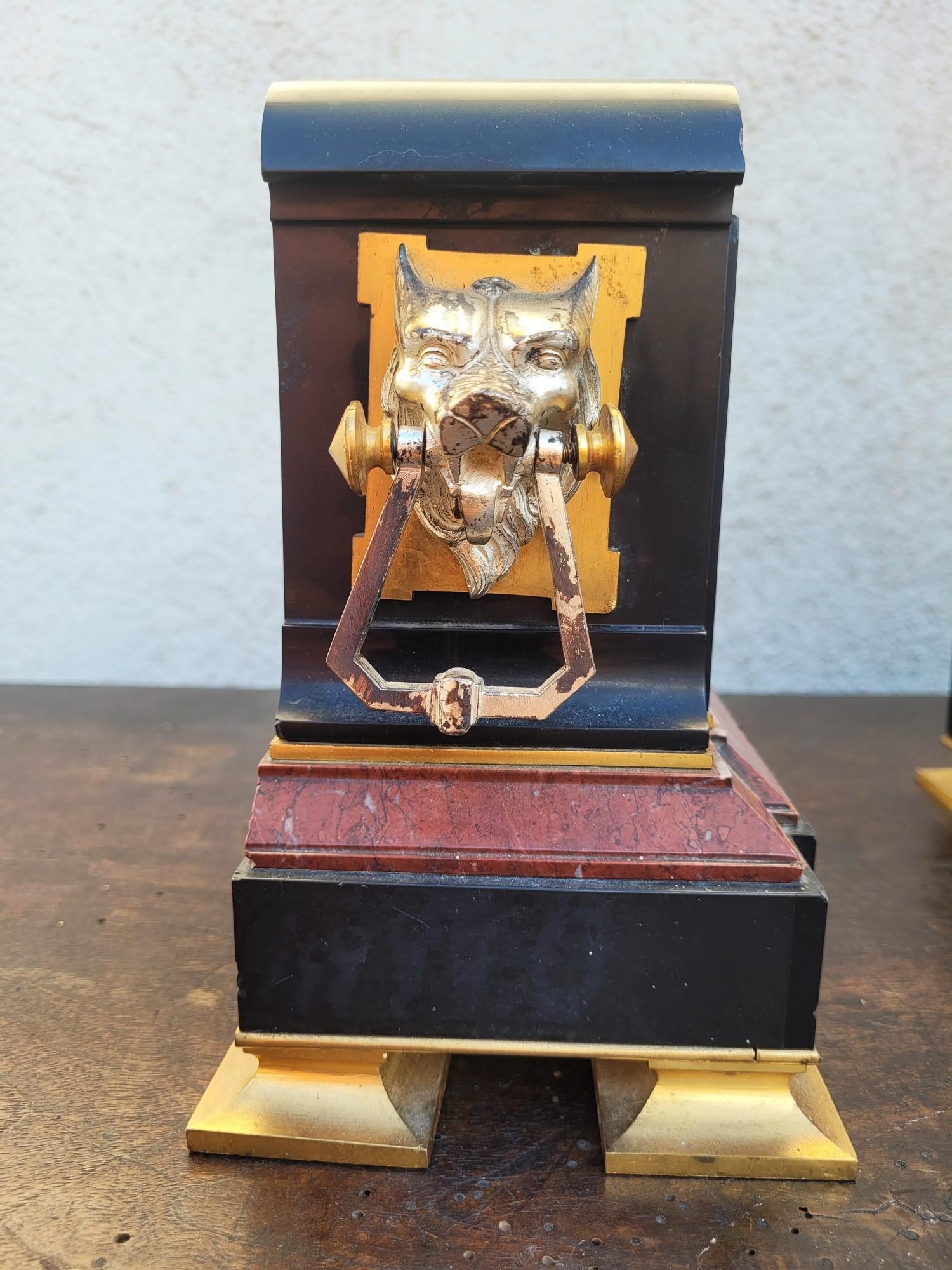 Adornos de Bronce Antiguo, Reloj y Urnas, Siglo XIX en venta 6