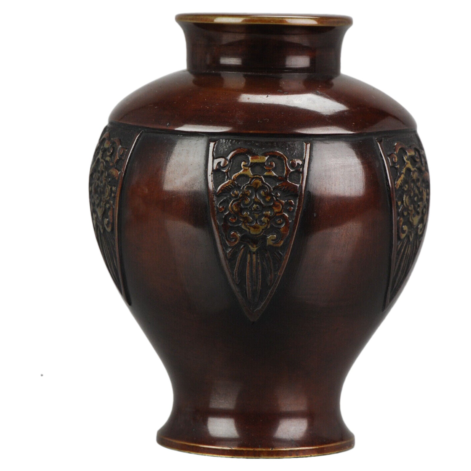 Antique Bronze Vase Censer in the Shape of a Bell Japan, 19th Century For Sale