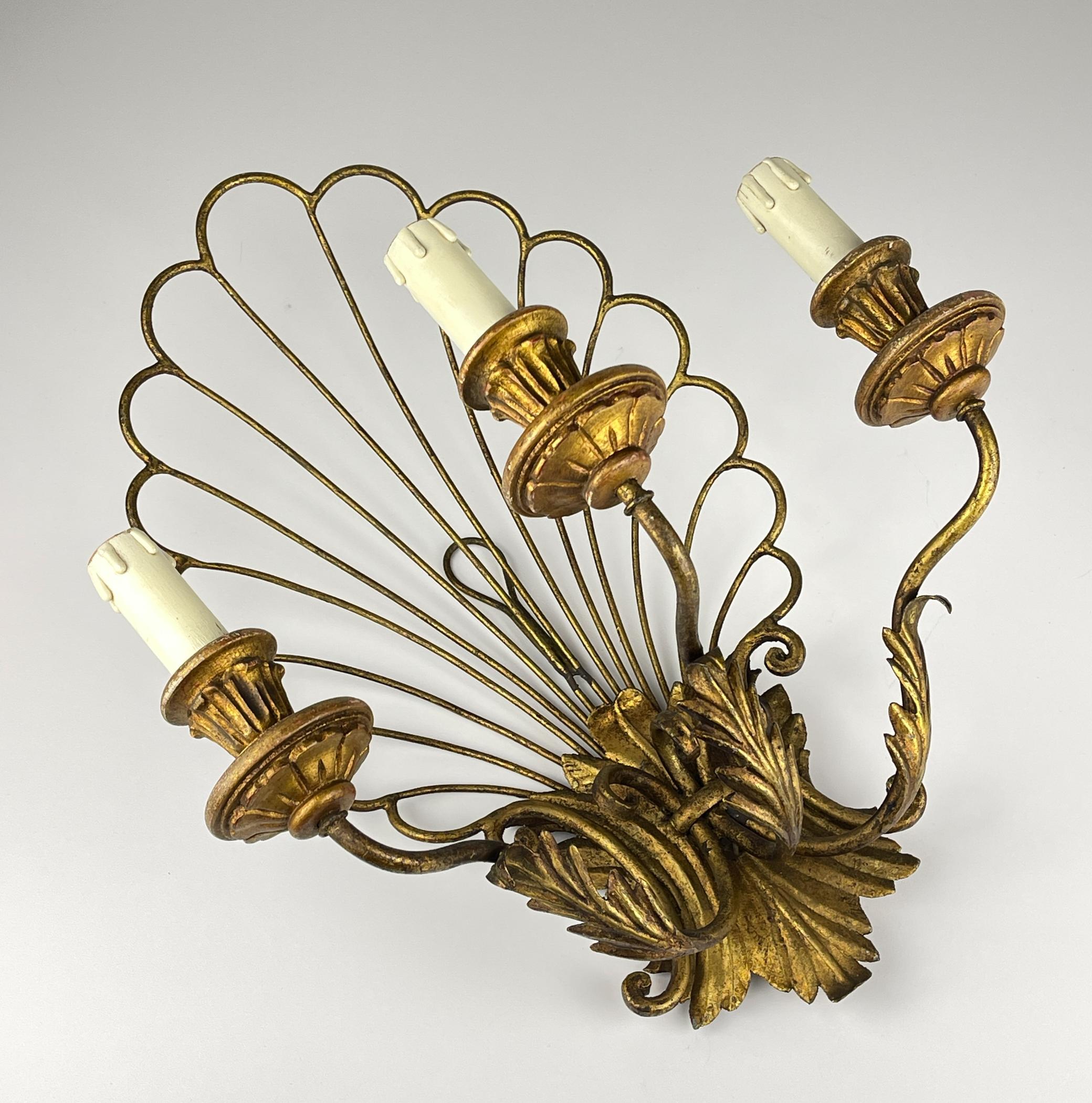 Lampada da parete in bronzo antico a 3 bracci, Italia anni '30 In condizioni buone in vendita a Miklavž Pri Taboru, SI