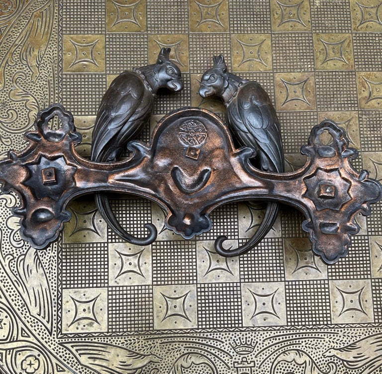 Photo inspiration: Picture Idea: Antique Bronzed Iron Wall Key Or Coat Rack With Movable