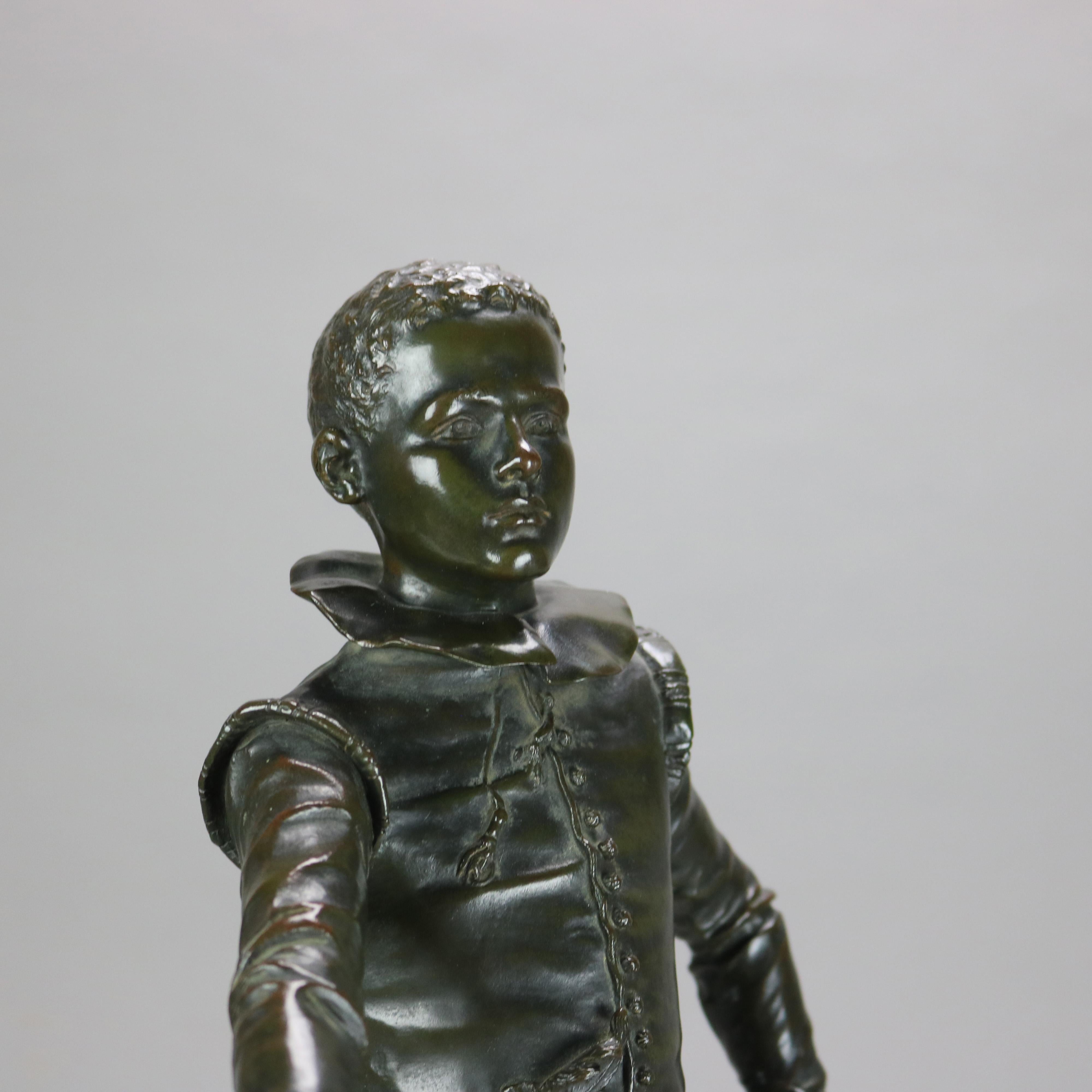Sculpture ancienne en métal bronzé représentant un jeune courtisan brandissant une épée, signée Rambaud 3