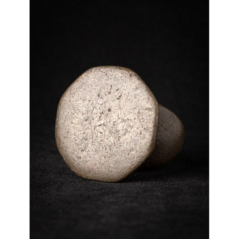 Poids ancien en bronze et opium de Birmanie en vente 7