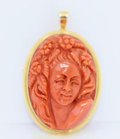 Broche ou pendentif d'antiquités, camée corail, or 18 carats, portrait de femme