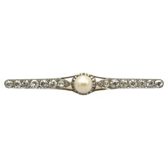 Antique brooch with 2.7ct diamonds and pearl, circa 1930.