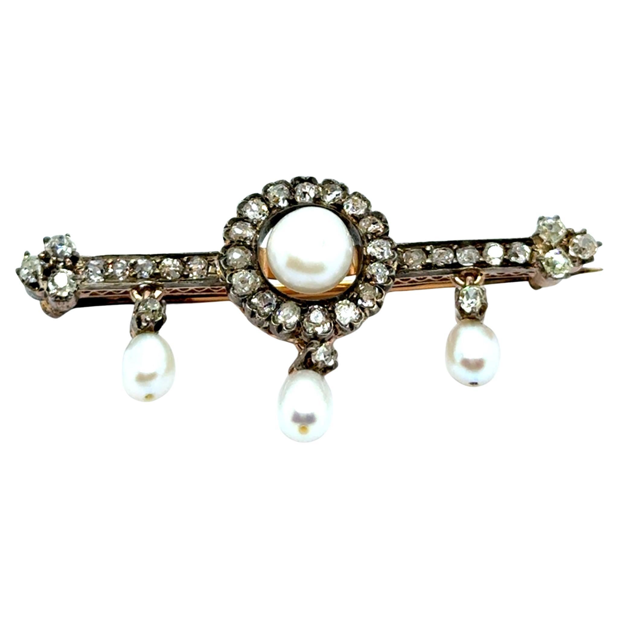 Antique Brooch with Natural Pearls & Diamonds in Silver & 14 Karat Yellow Gold