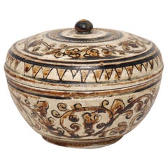 Boîte antique en céramique brune et blanche provenant des fours de Sawankhalok, The